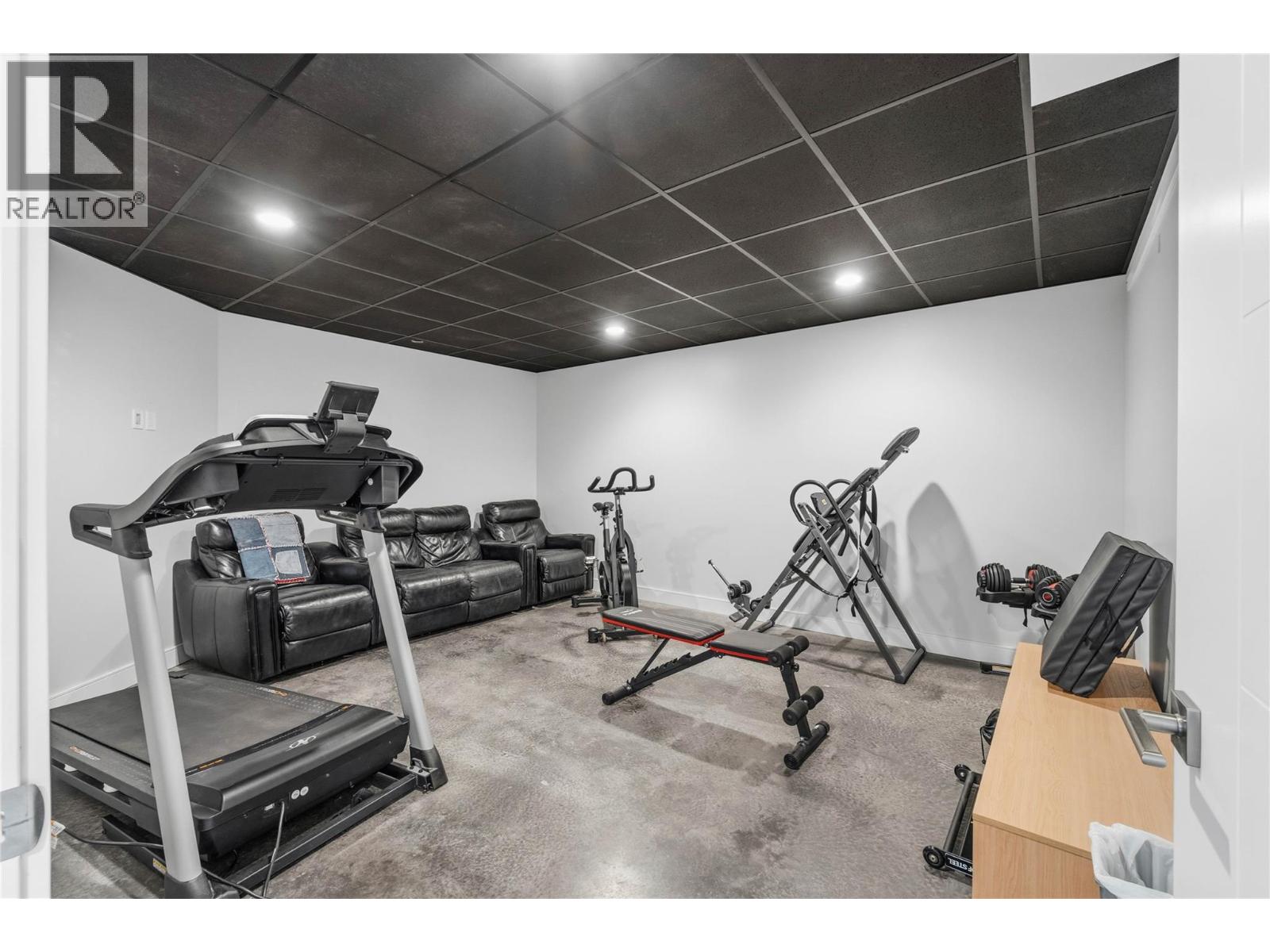 3093 SHUSWAP  E Road, Kamloops