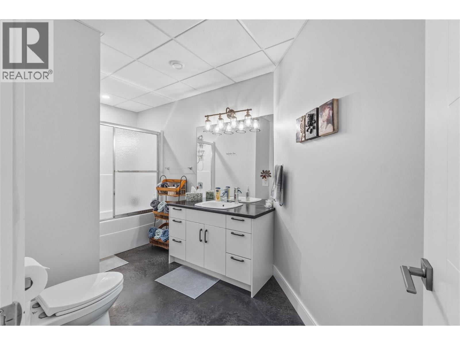 3093 SHUSWAP  E Road, Kamloops