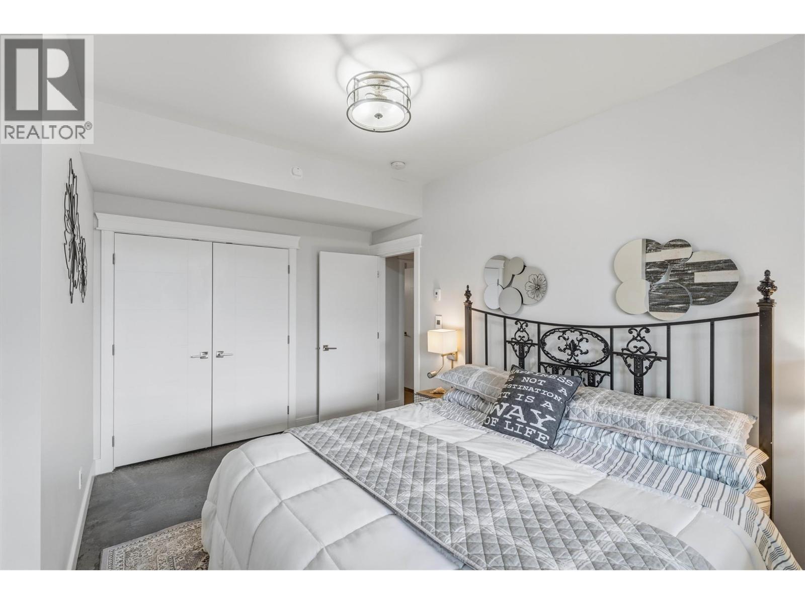 3093 SHUSWAP  E Road, Kamloops