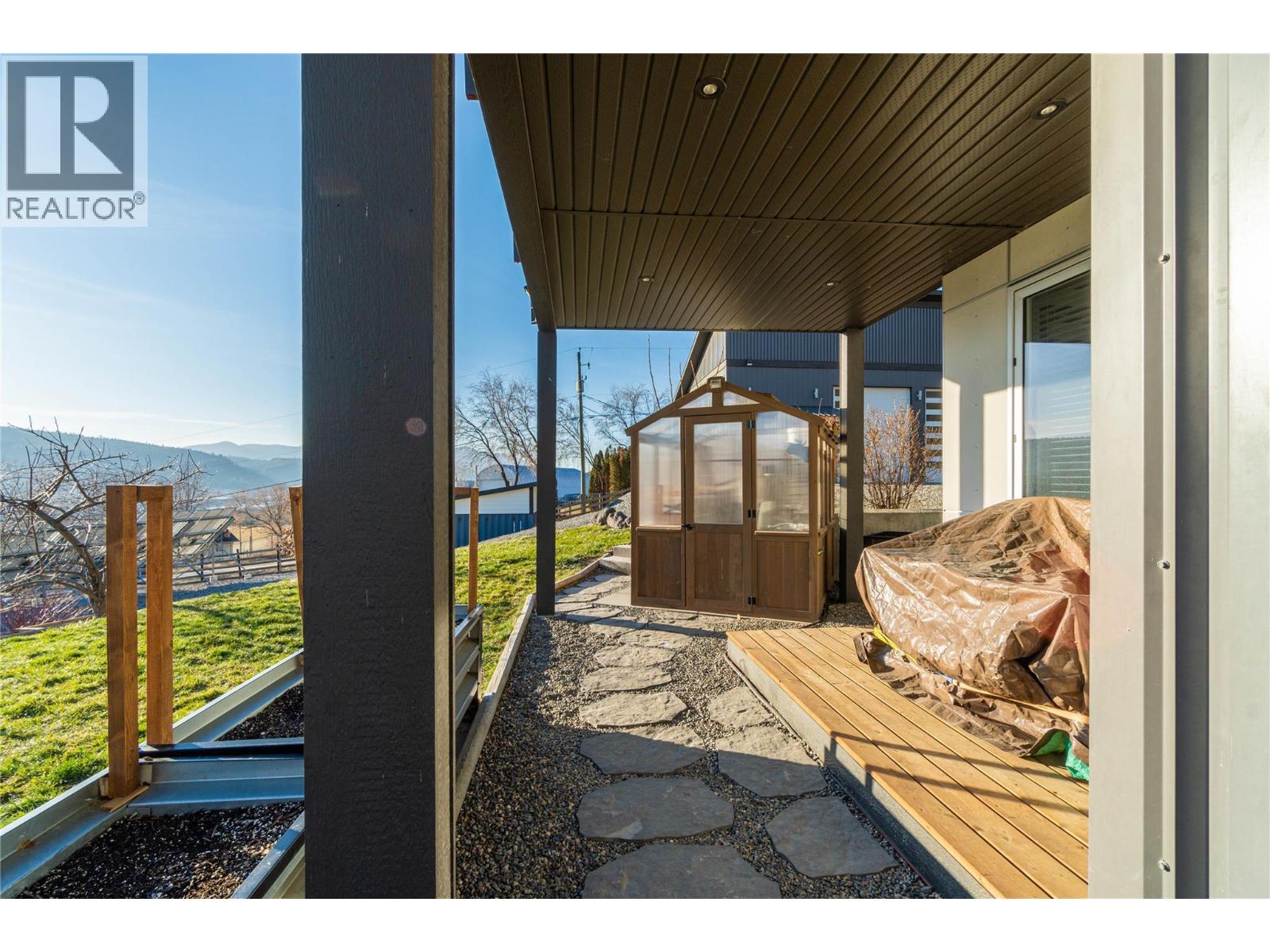 3093 SHUSWAP  E Road, Kamloops