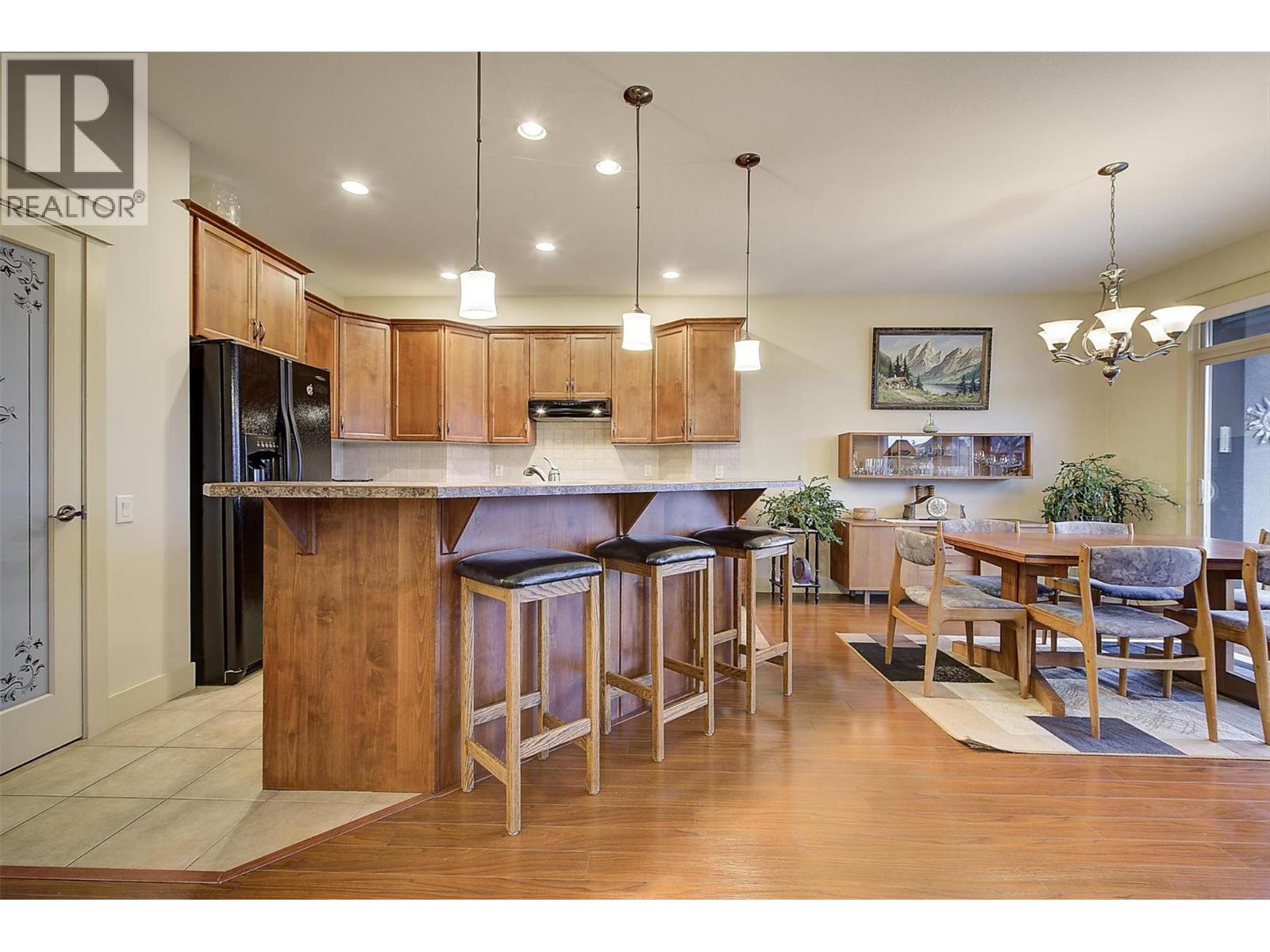  2317 Pine Vista Place, West Kelowna