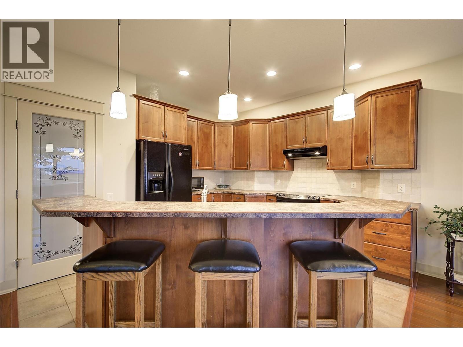  2317 Pine Vista Place, West Kelowna