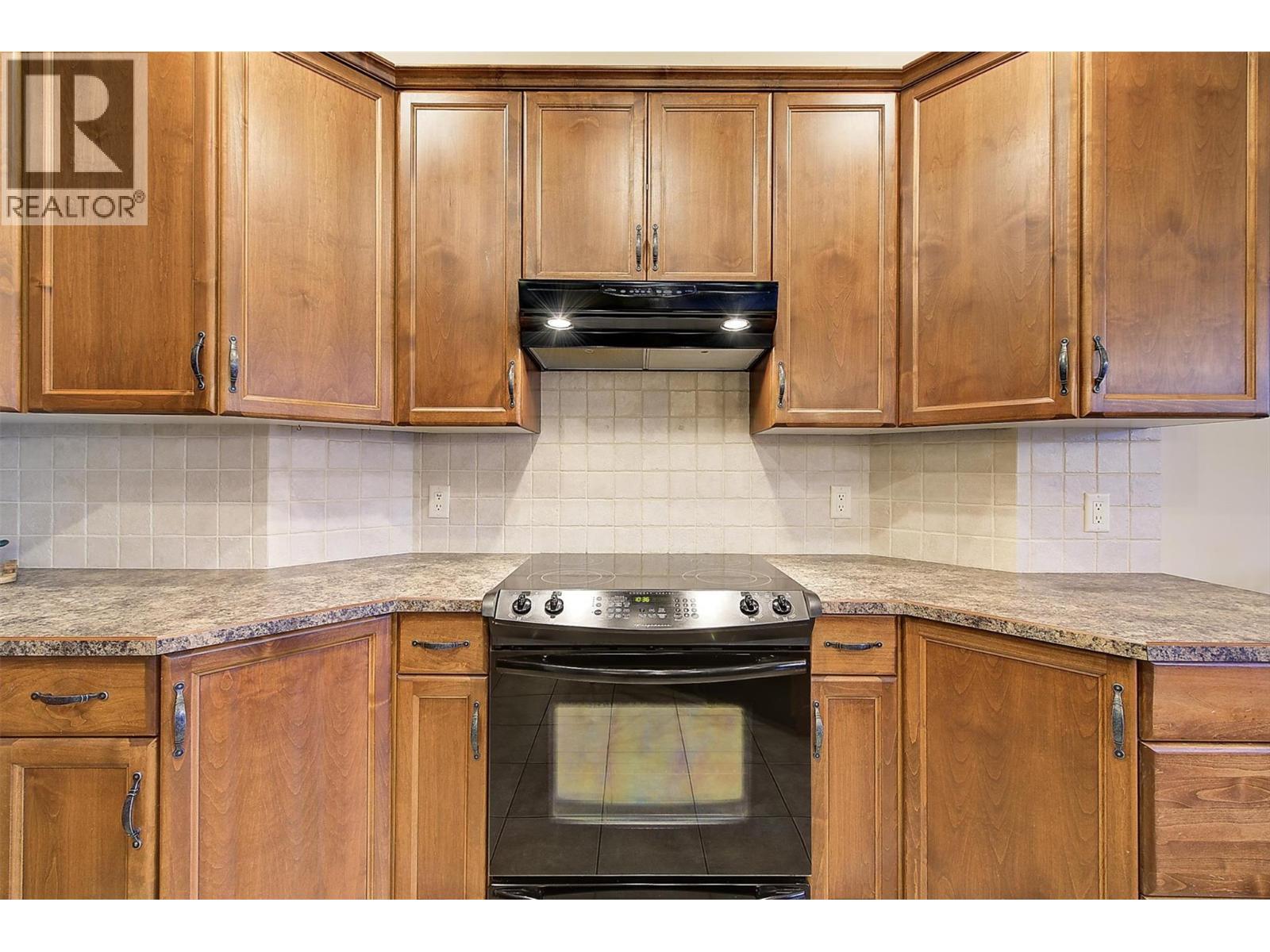  2317 Pine Vista Place, West Kelowna