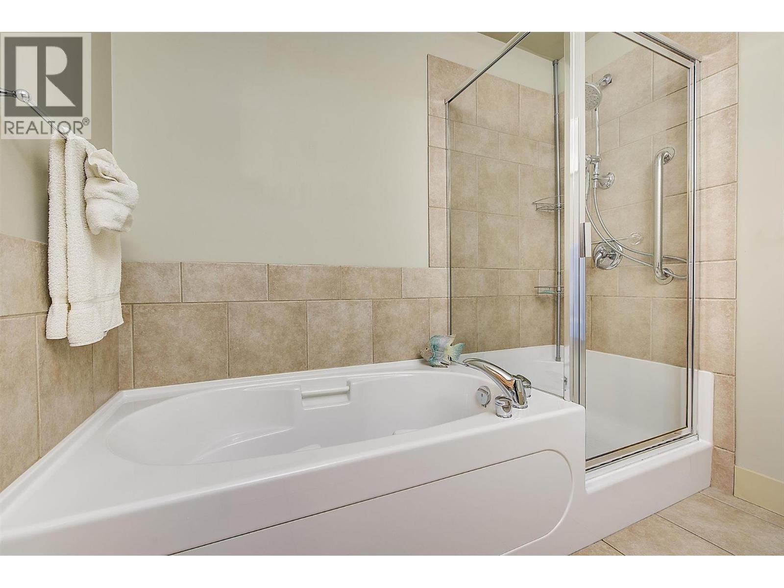  2317 Pine Vista Place, West Kelowna