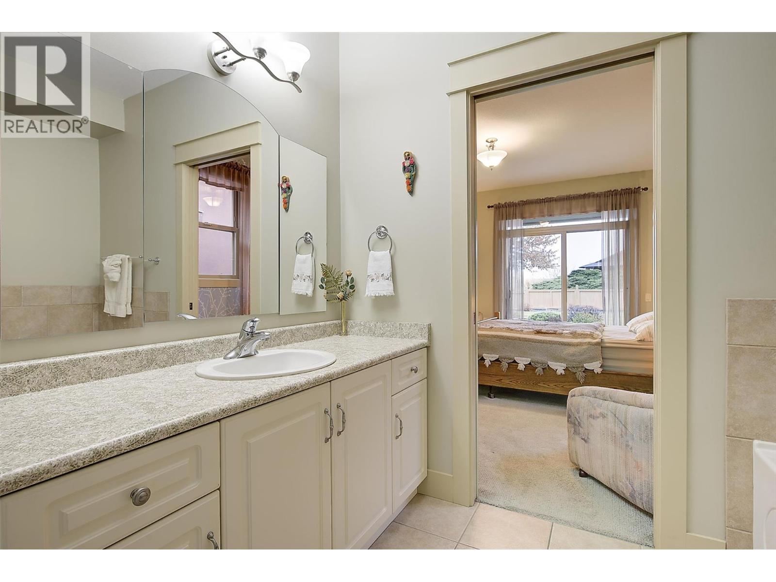  2317 Pine Vista Place, West Kelowna