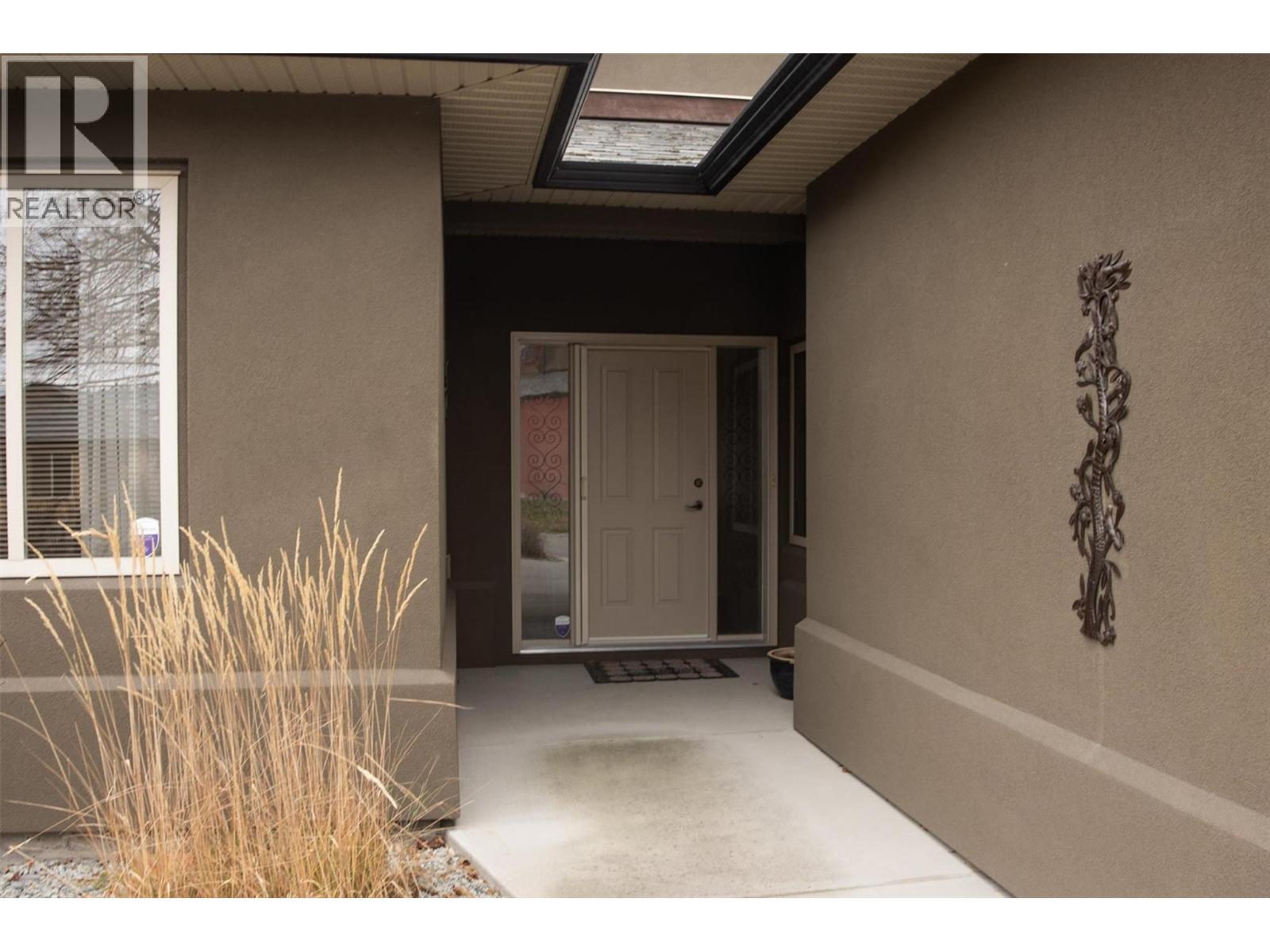  2317 Pine Vista Place, West Kelowna