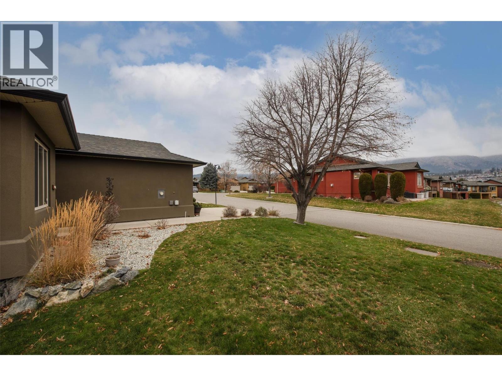  2317 Pine Vista Place, West Kelowna