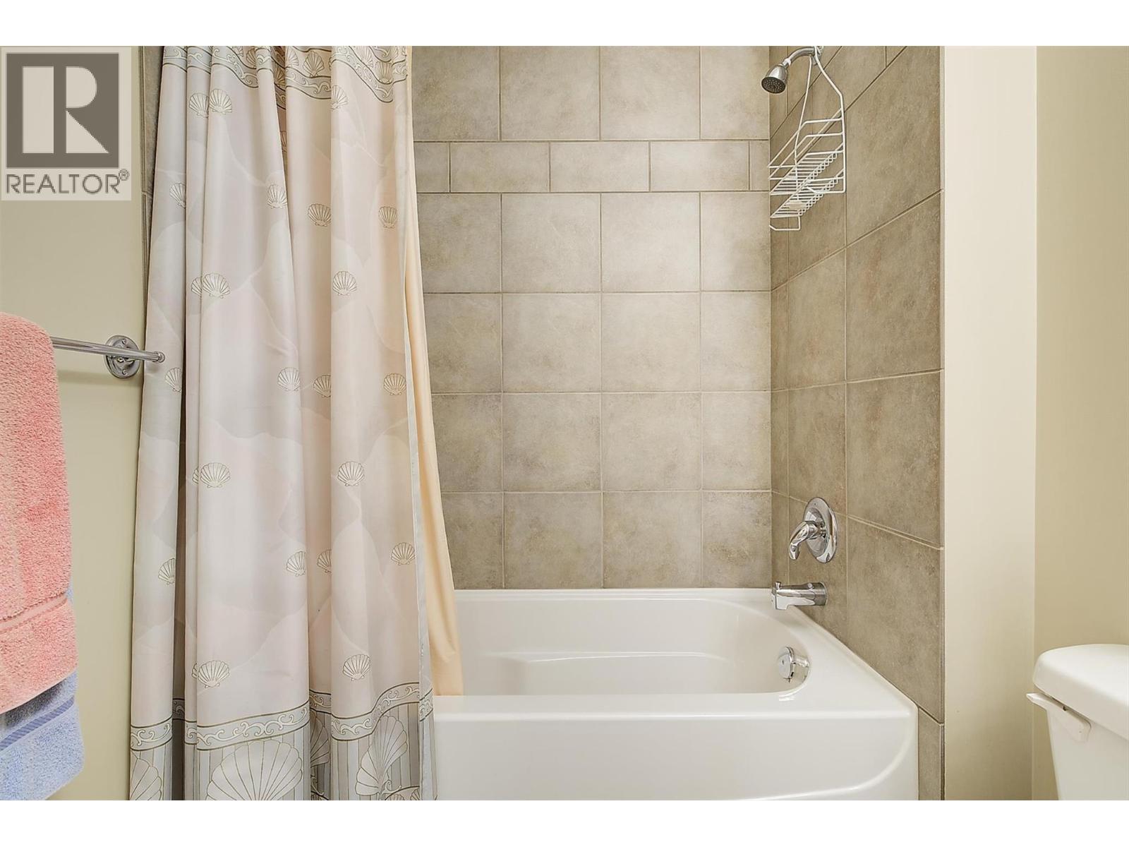  2317 Pine Vista Place, West Kelowna