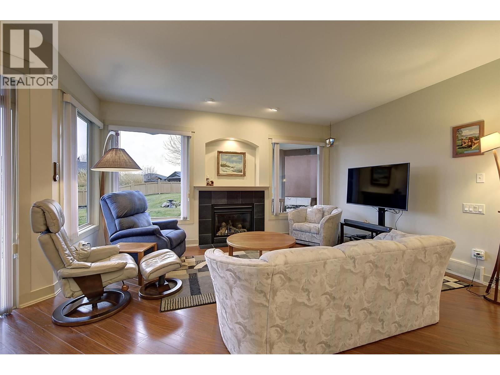  2317 Pine Vista Place, West Kelowna