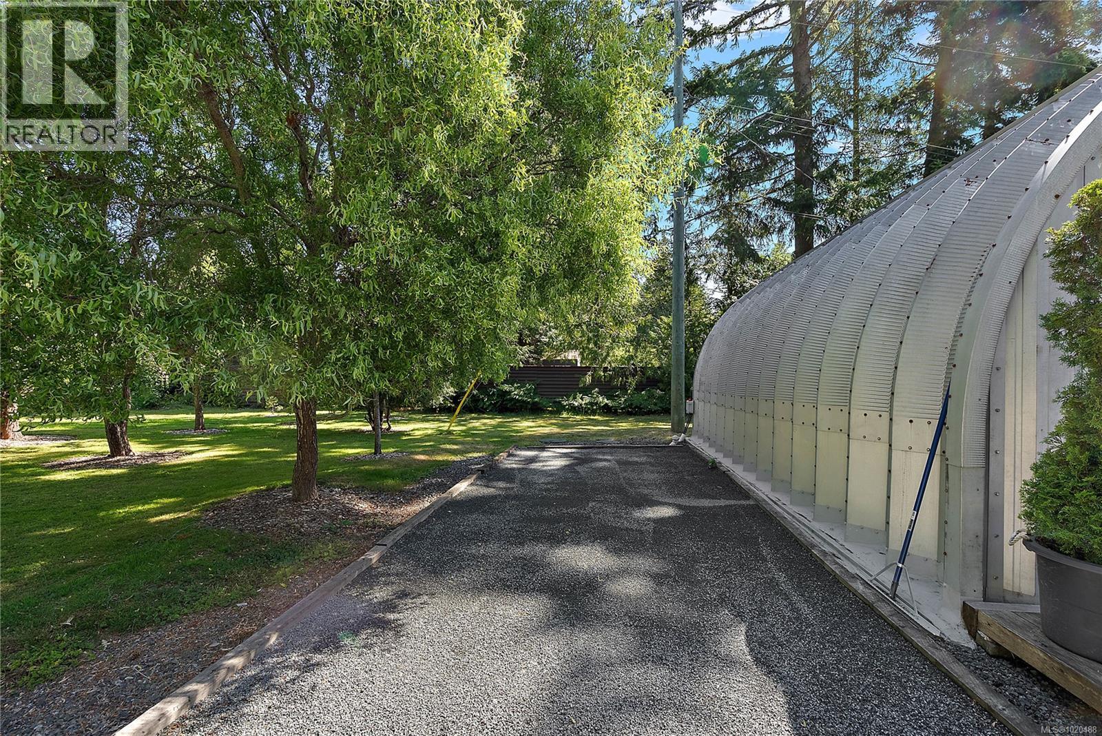 5523 Croydon Pl, Sooke