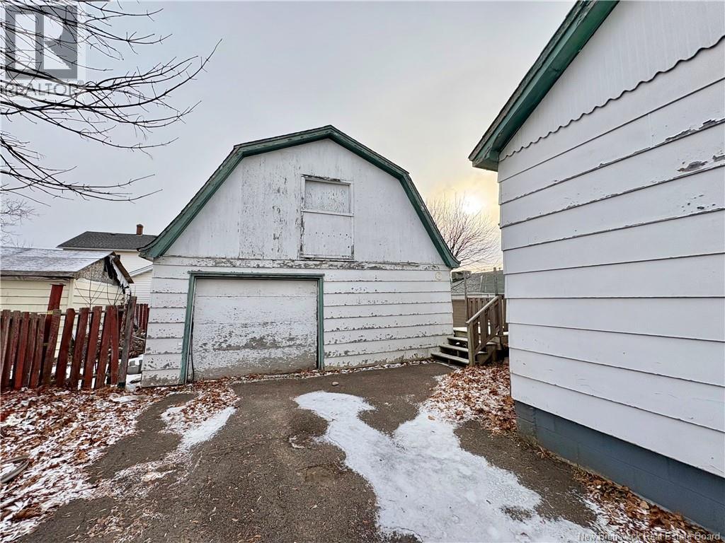 621 CHARLES STREET - 43