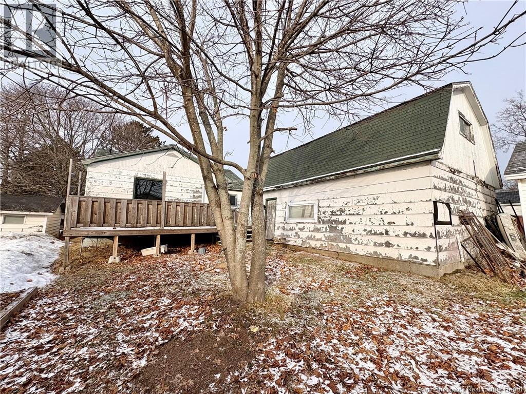 621 CHARLES STREET - 44