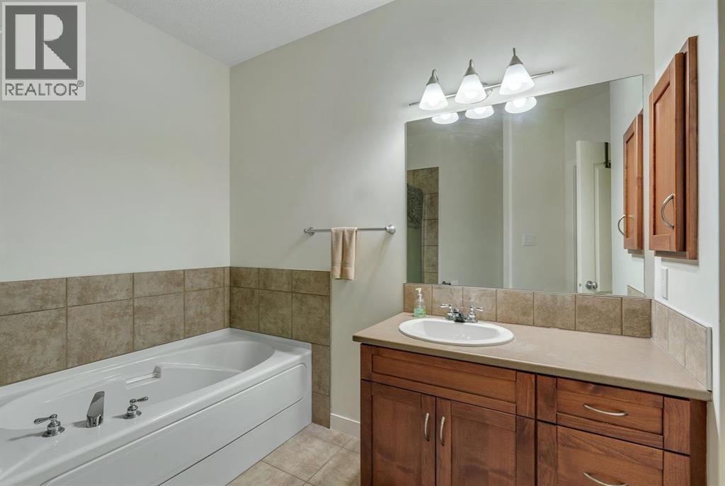 Single Family House for Sale in   Discovery Ridge Close SW Discovery Ridge Calgary 