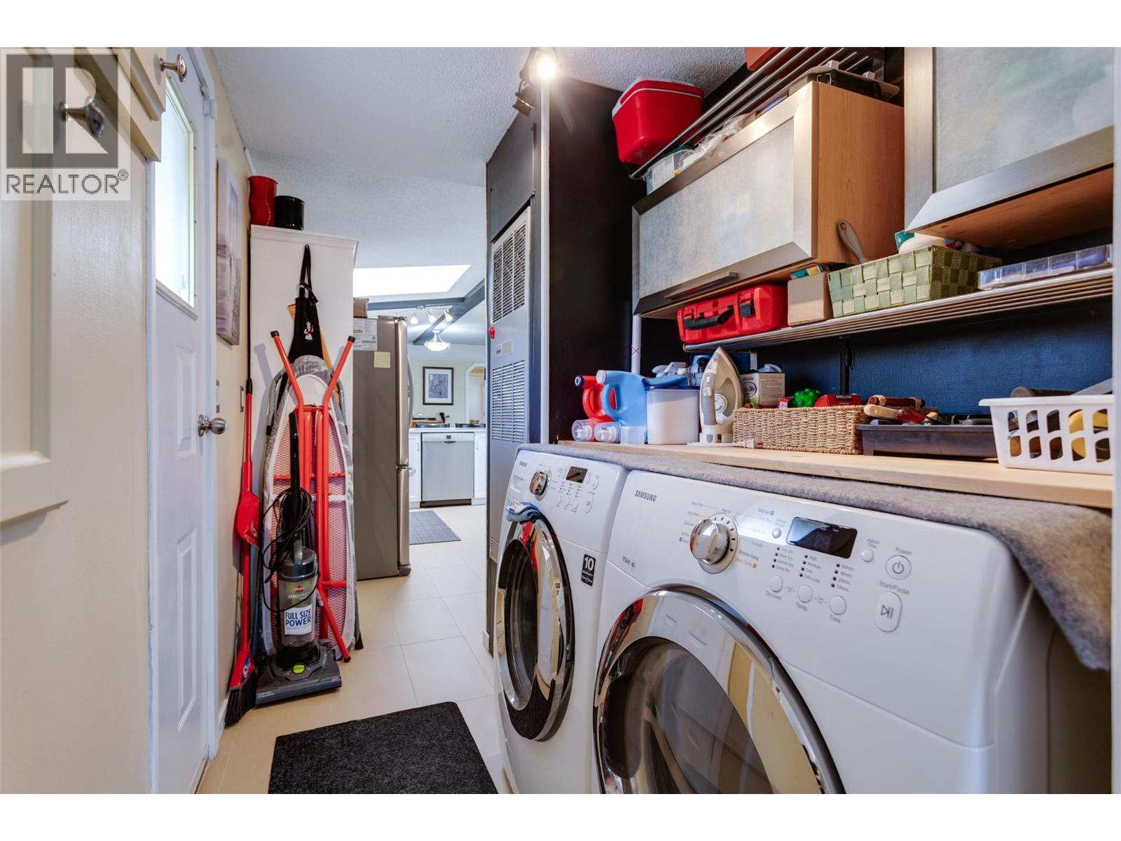 46 2001 97 S Highway, West Kelowna