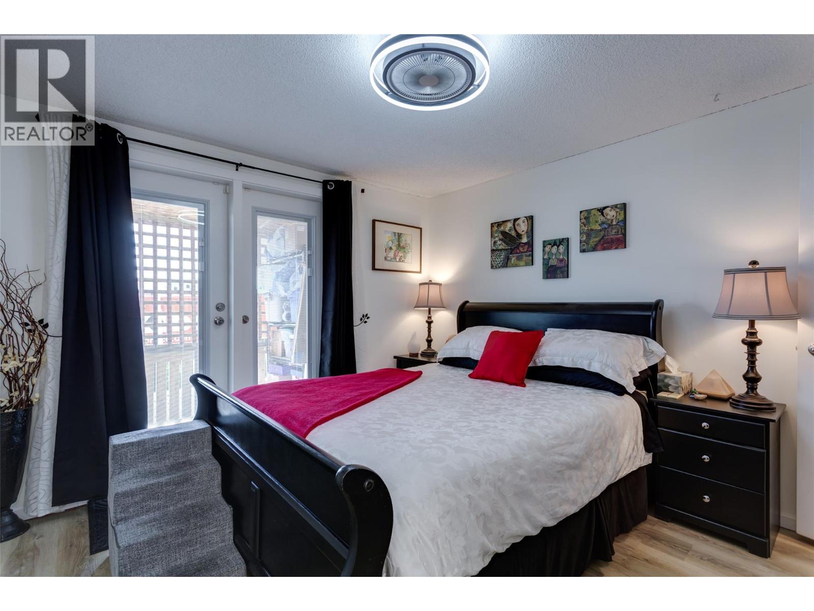 46 2001 97 S Highway, West Kelowna