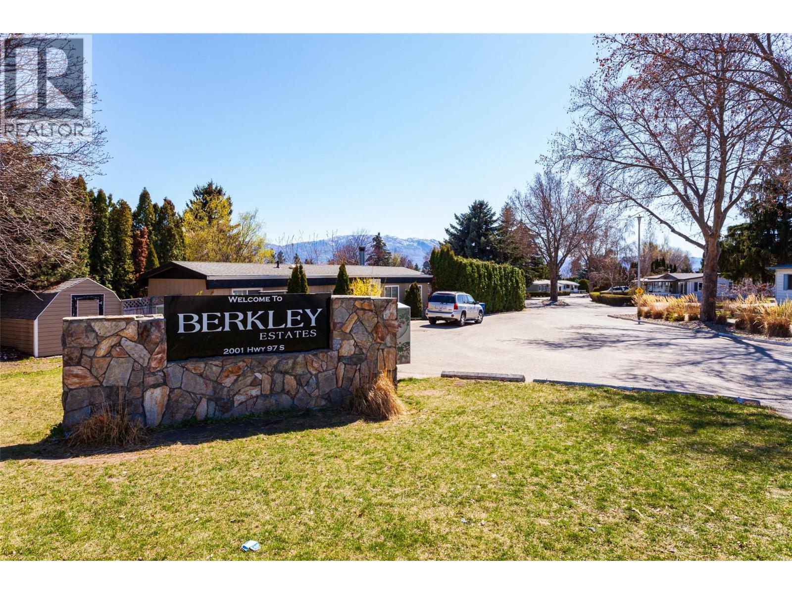 46 2001 97 S Highway, West Kelowna