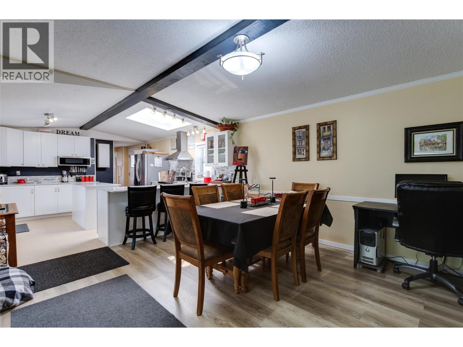 46 2001 97 S Highway, West Kelowna