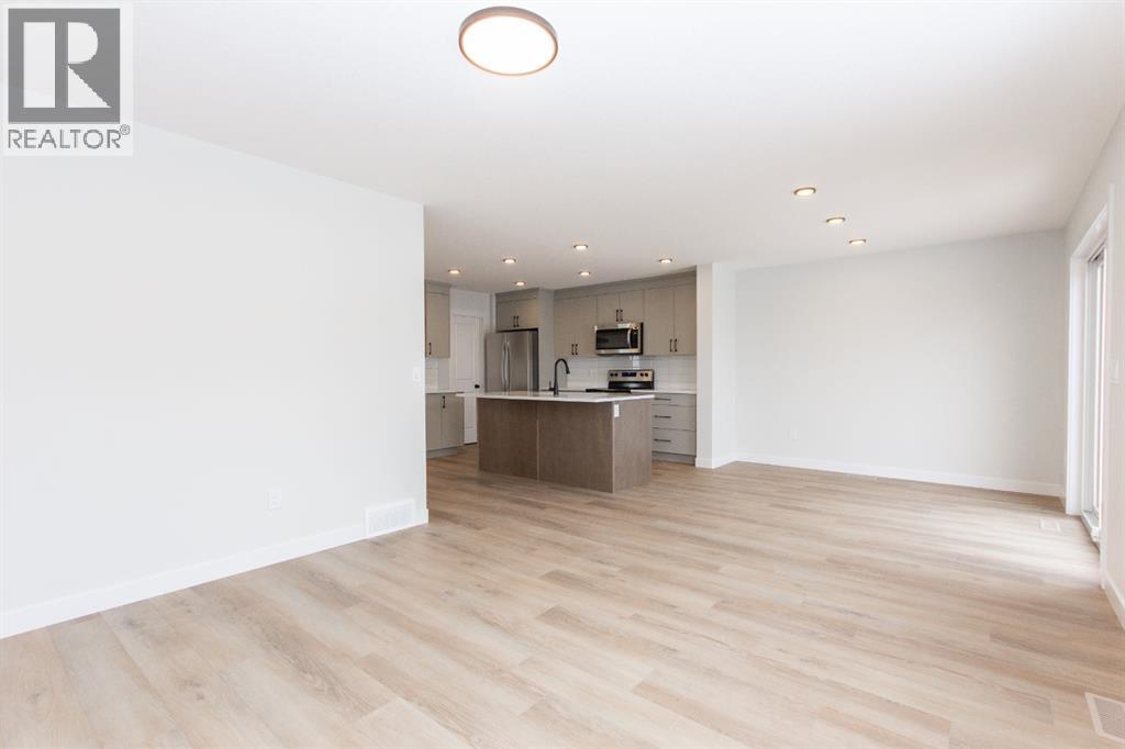 208 Augustus Way, Penhold