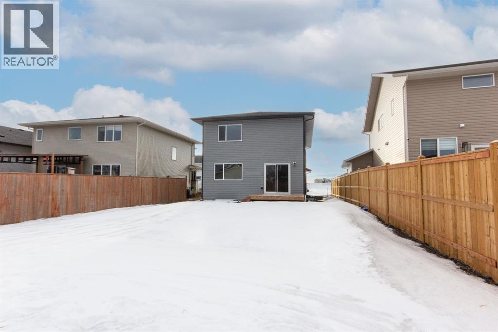 208 Augustus Way, Penhold