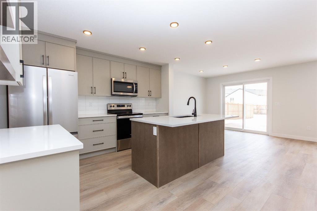 208 Augustus Way, Penhold