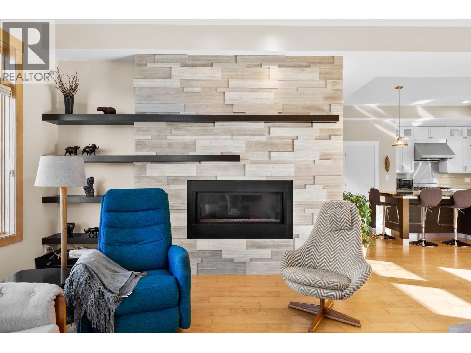  10989 Maddock Avenue, Lake Country