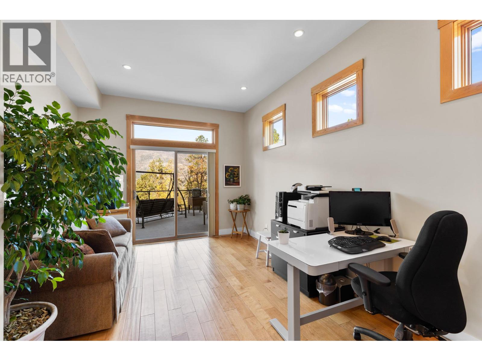  10989 Maddock Avenue, Lake Country