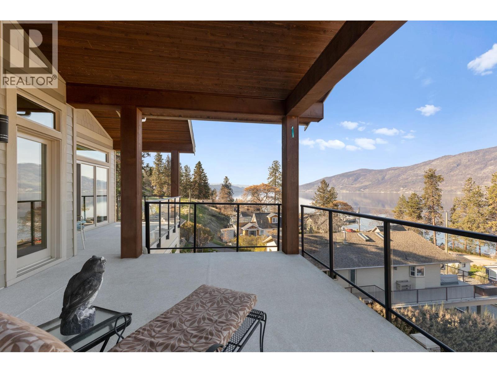  10989 Maddock Avenue, Lake Country