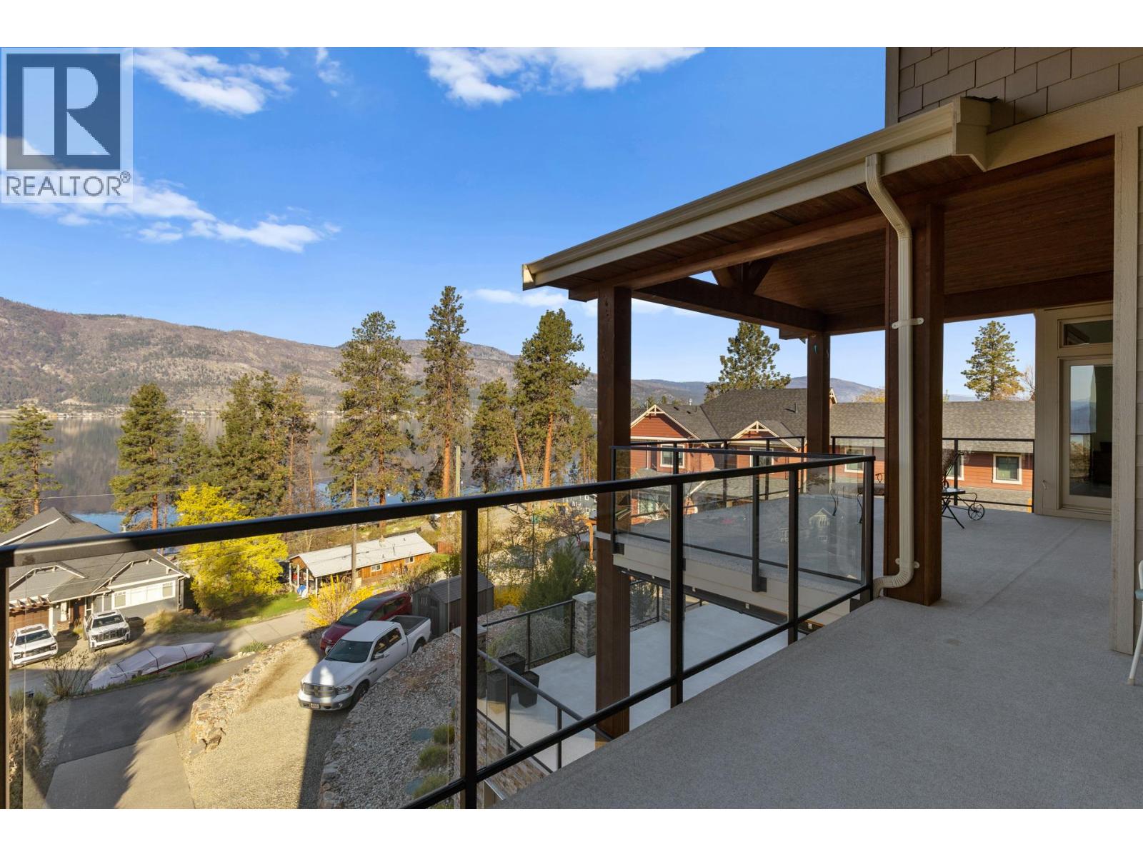  10989 Maddock Avenue, Lake Country