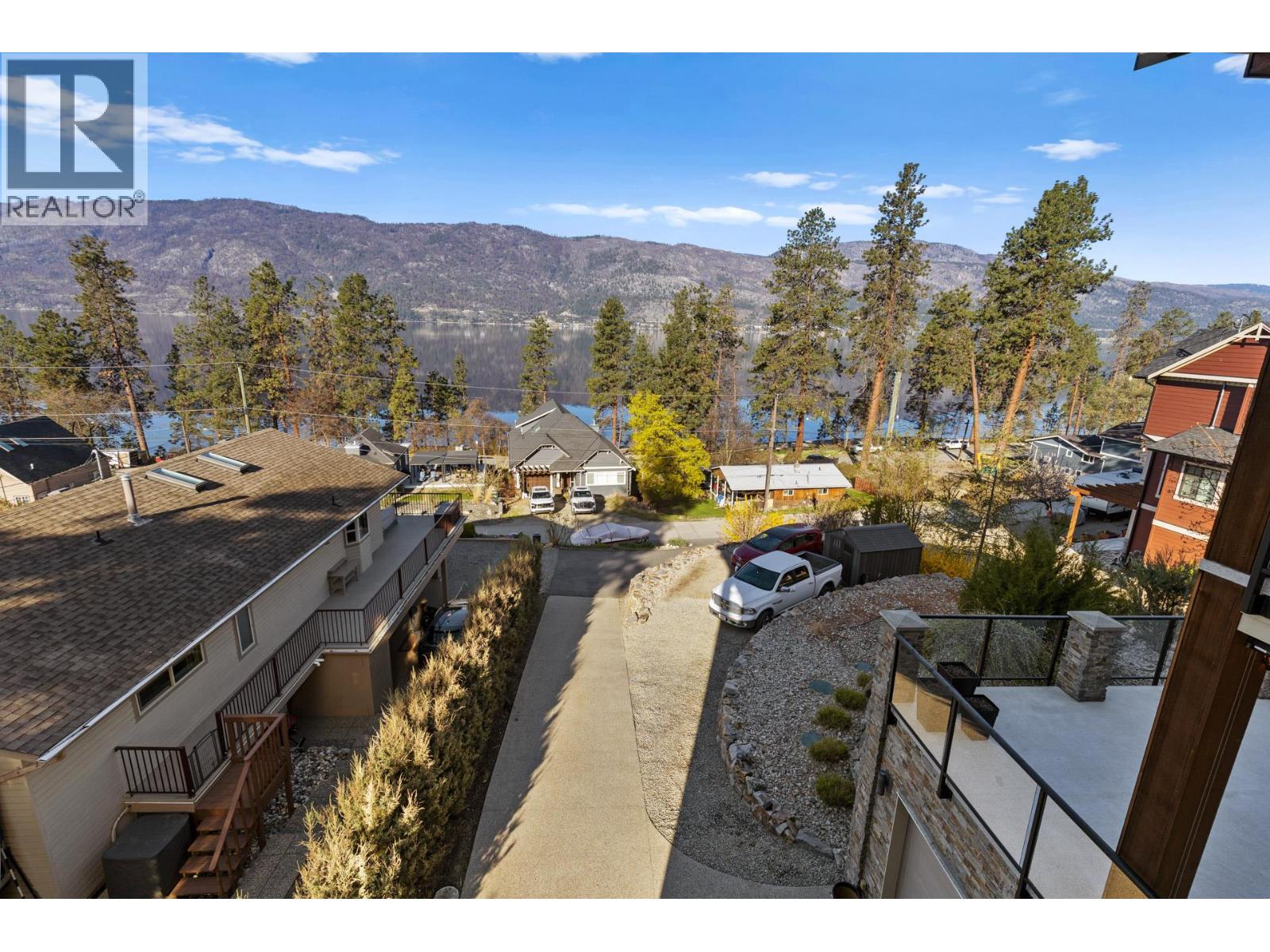  10989 Maddock Avenue, Lake Country