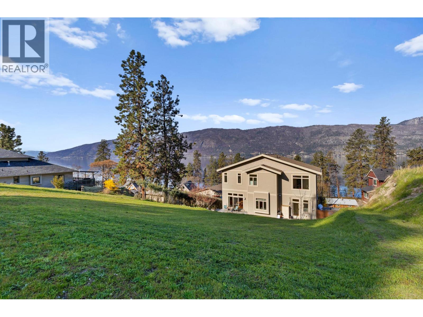  10989 Maddock Avenue, Lake Country