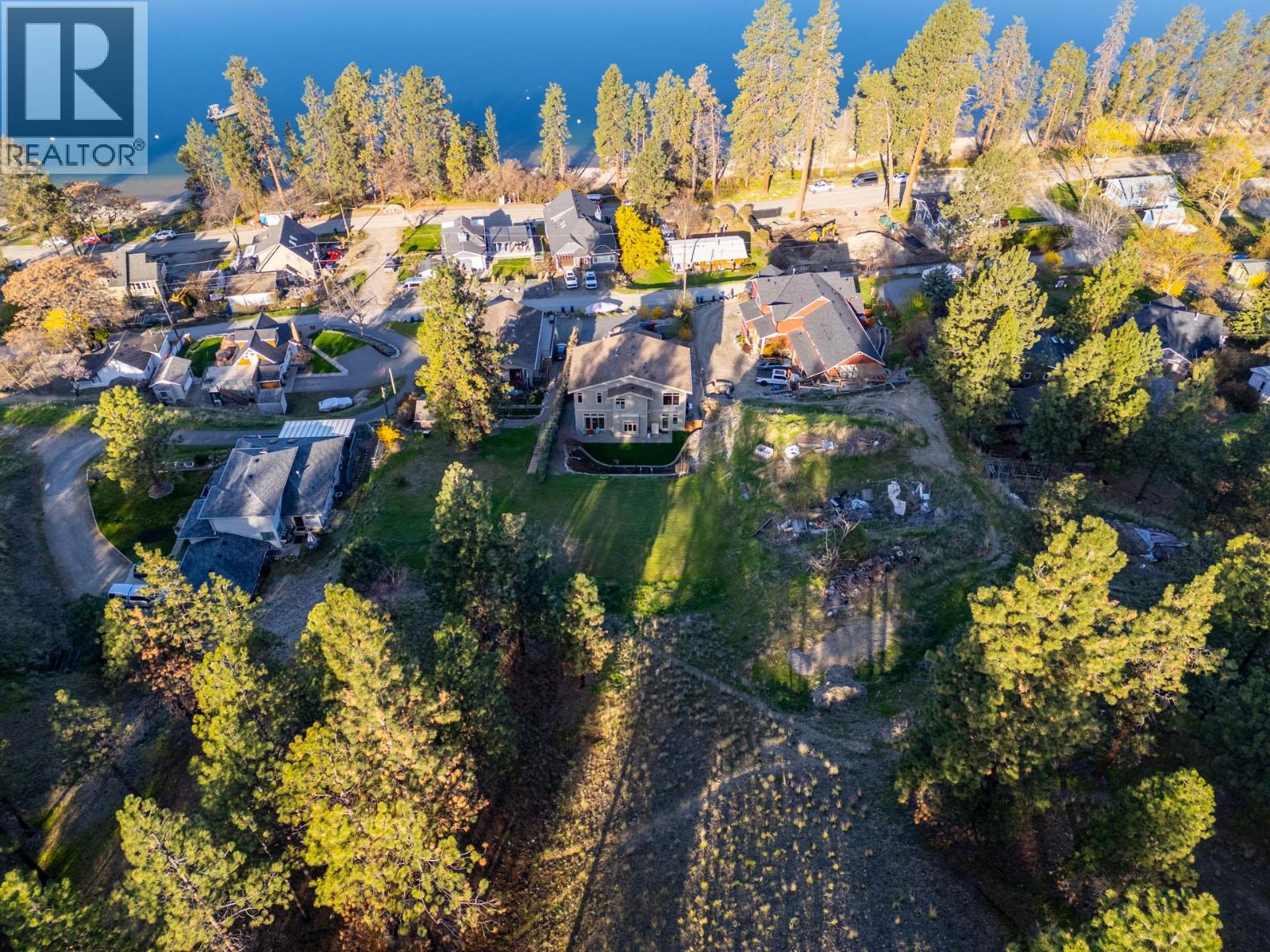  10989 Maddock Avenue, Lake Country