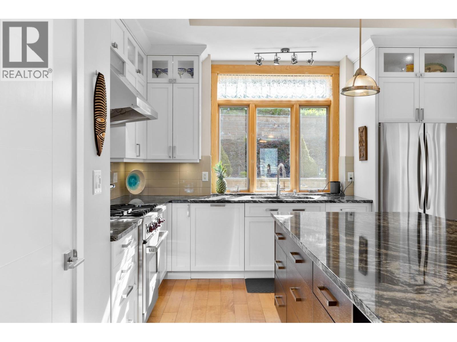  10989 Maddock Avenue, Lake Country