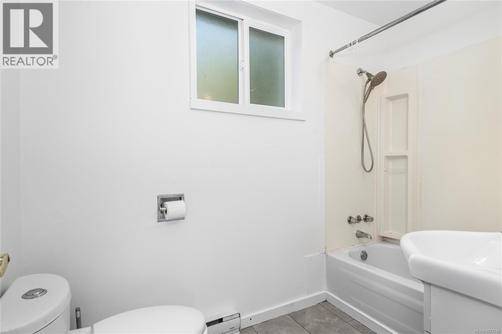 1385 Willemar Ave, Courtenay