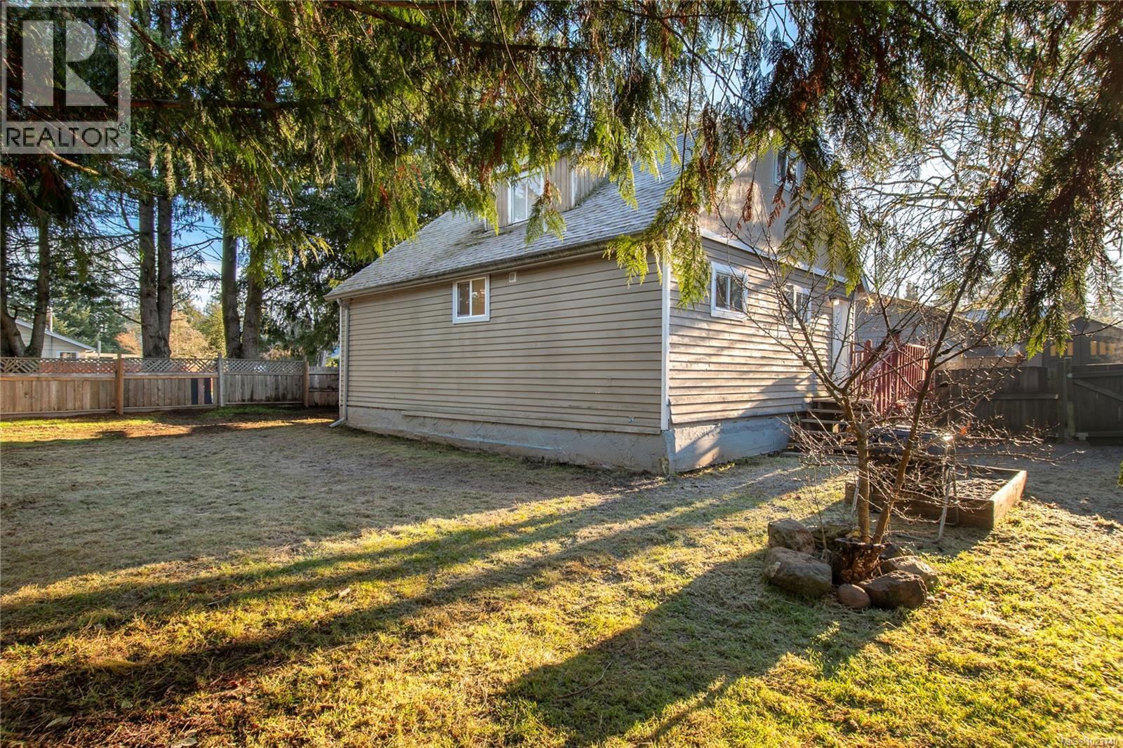 1385 Willemar Ave, Courtenay