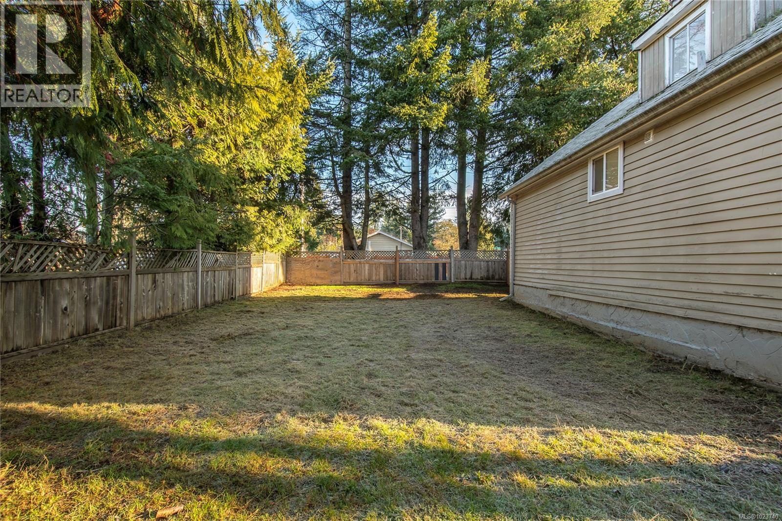 1385 Willemar Ave, Courtenay