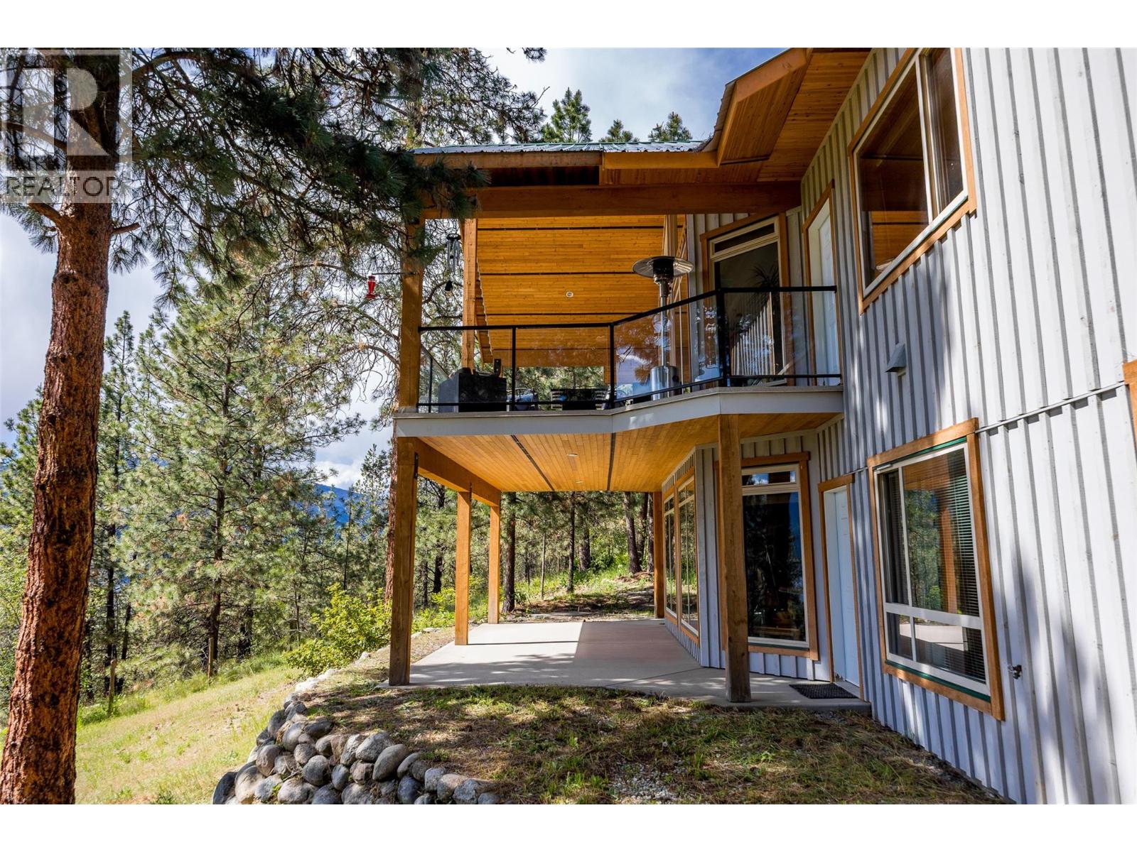  17142 Commonage Road, Lake Country