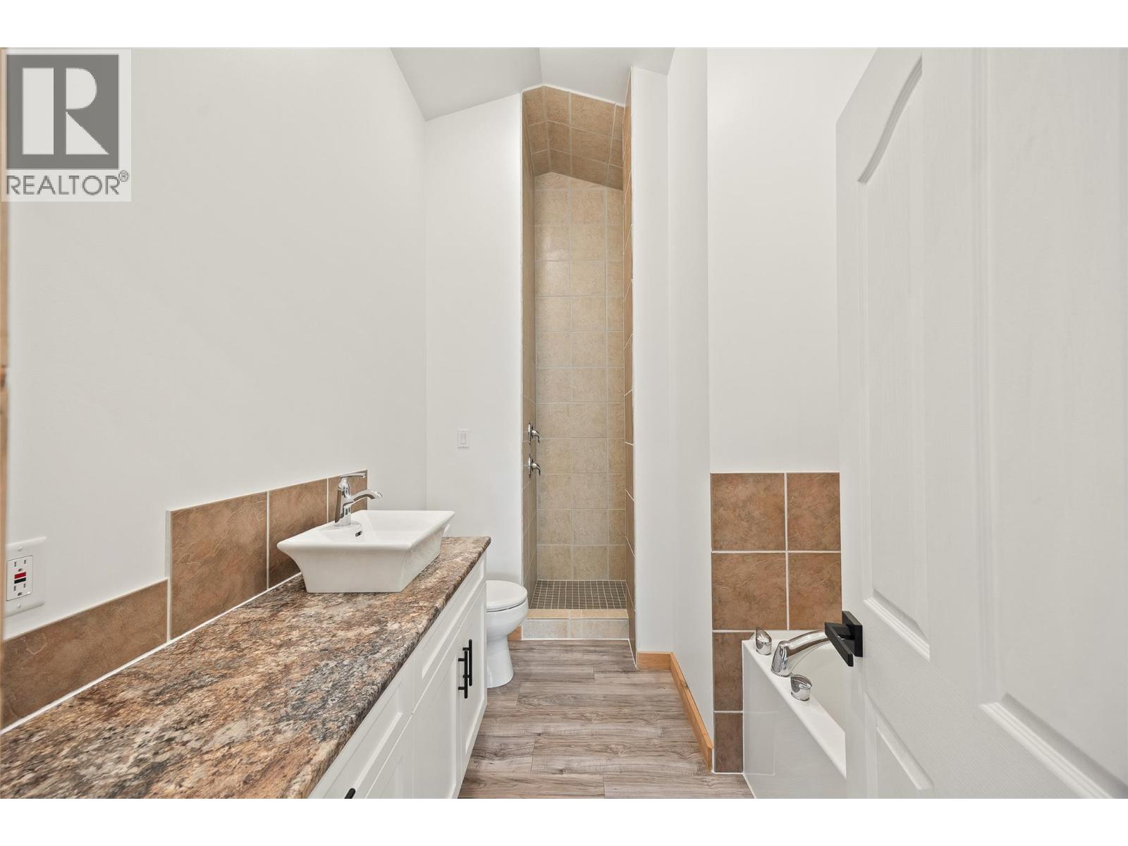  17142 Commonage Road, Lake Country