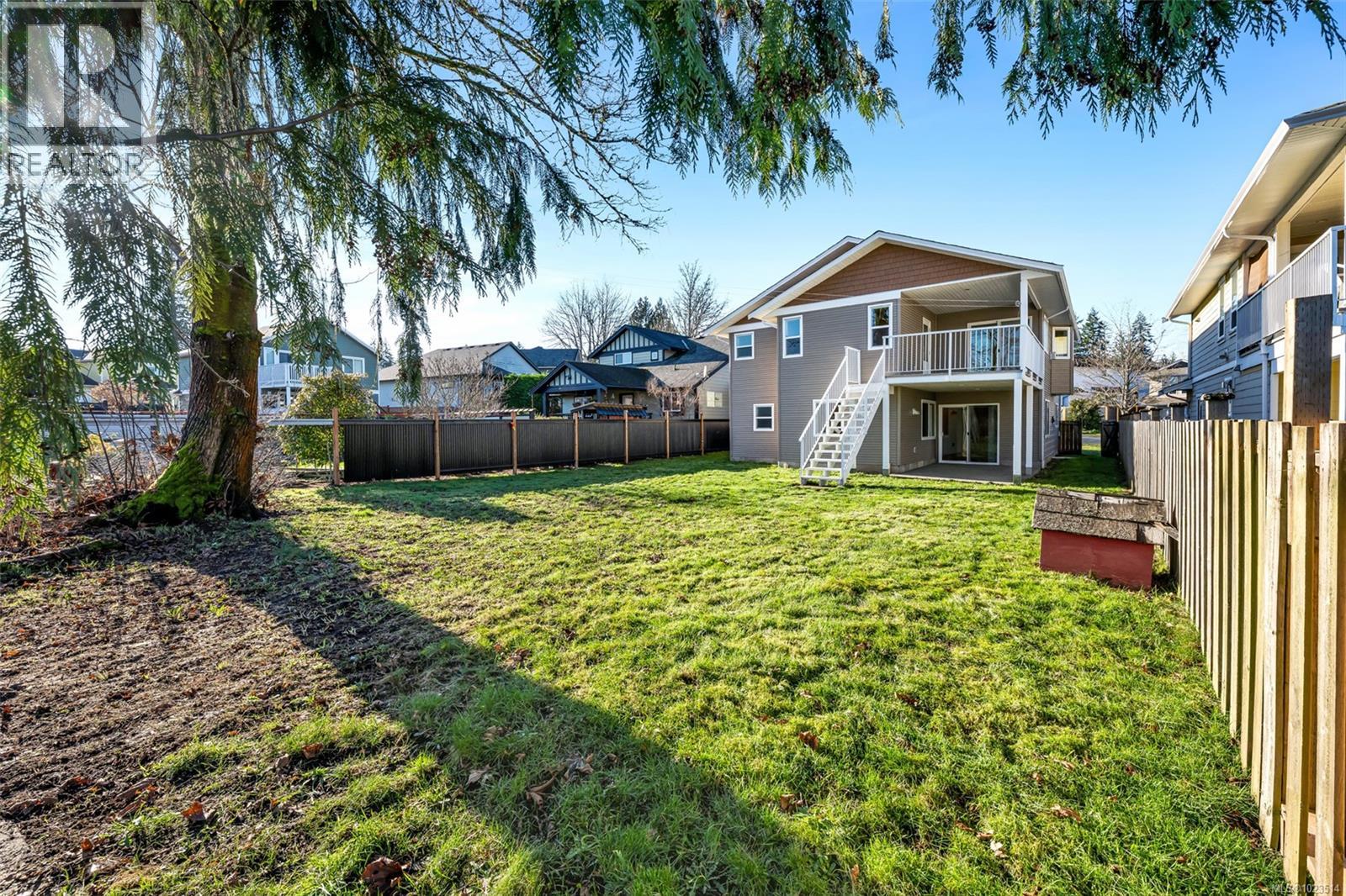 6047 Avondale Pl, Duncan