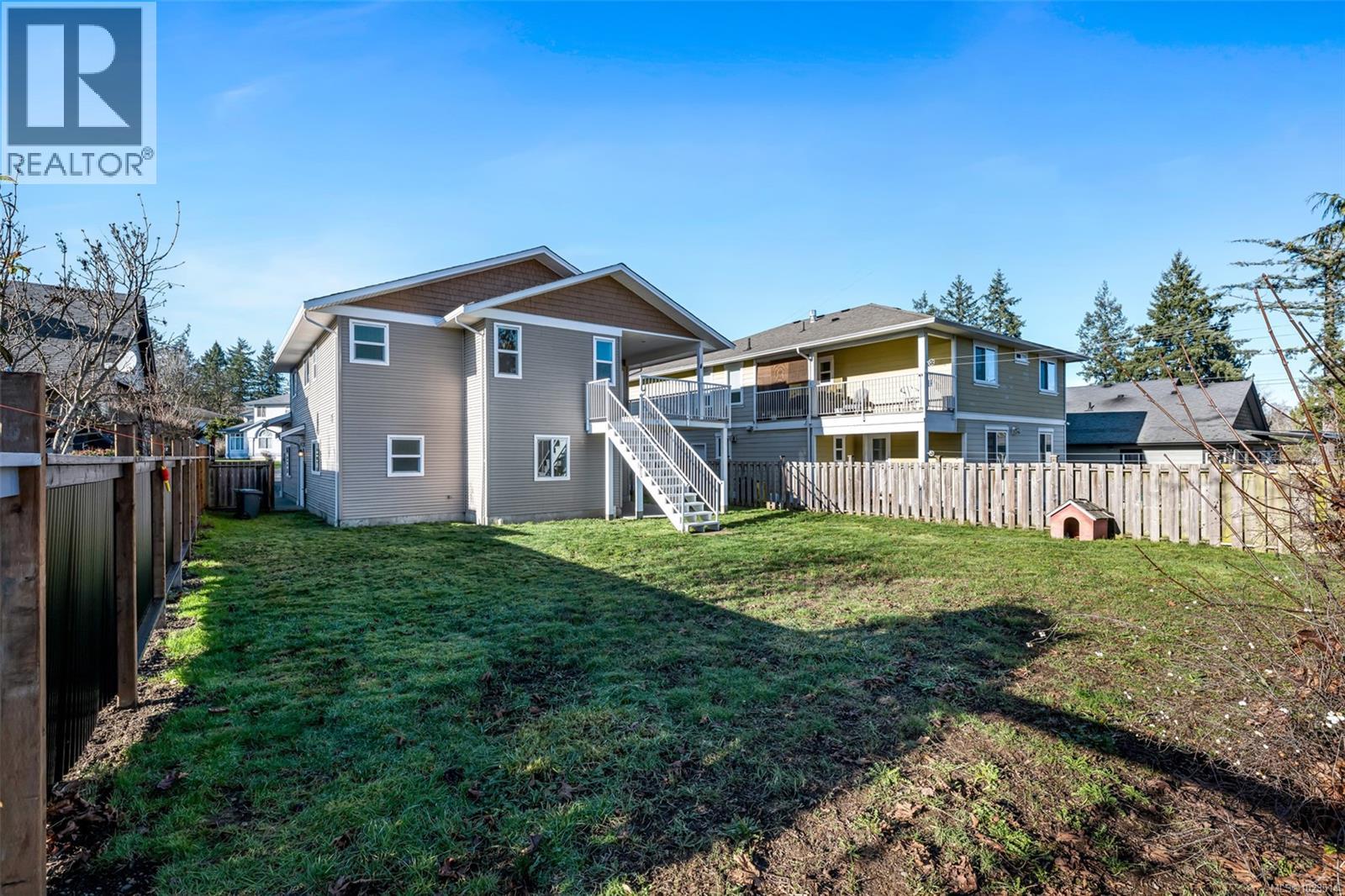 6047 Avondale Pl, Duncan