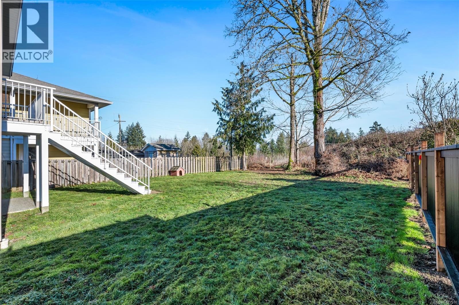 6047 Avondale Pl, Duncan