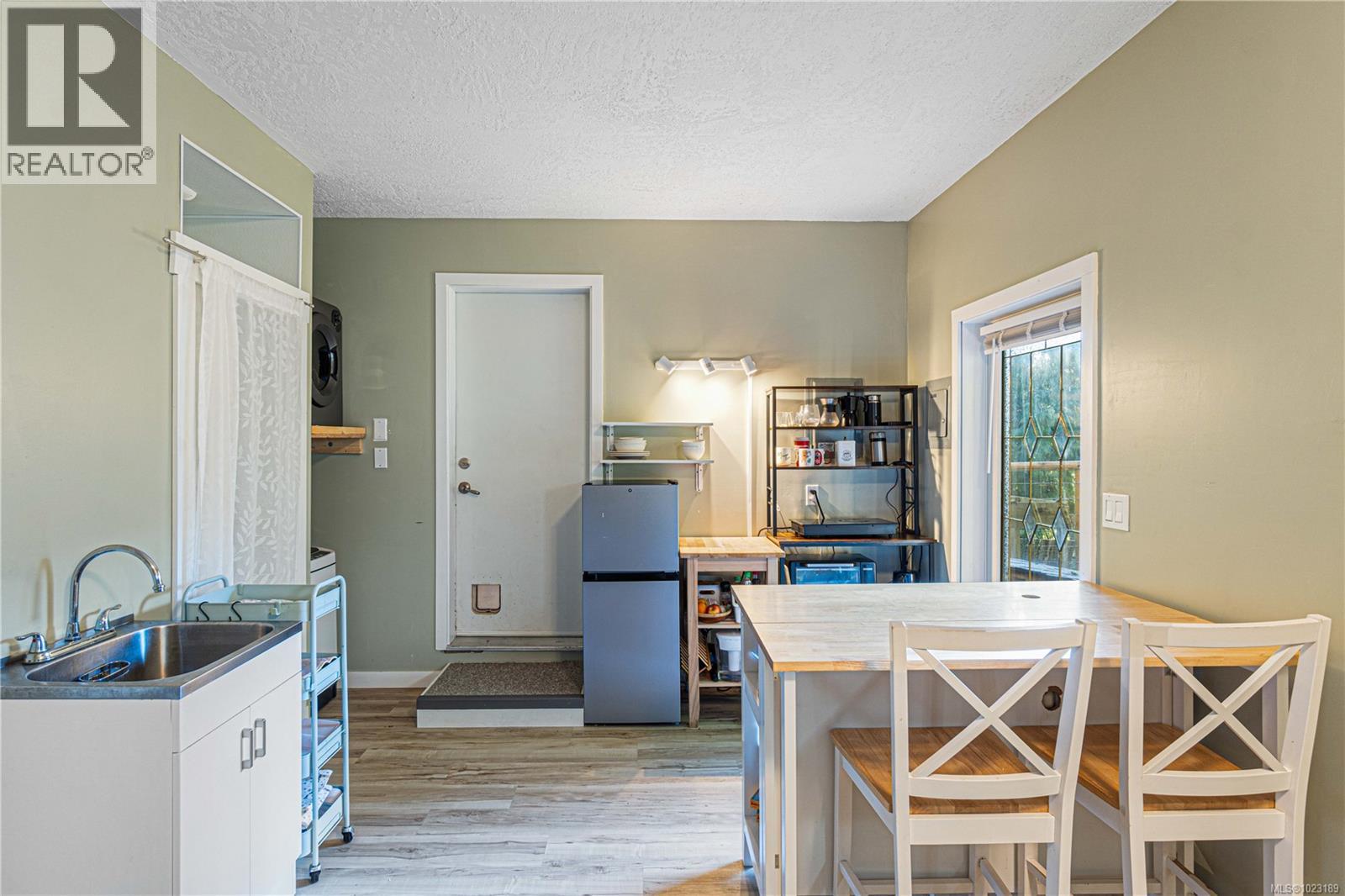 1747 Dar's Pl, Qualicum Beach