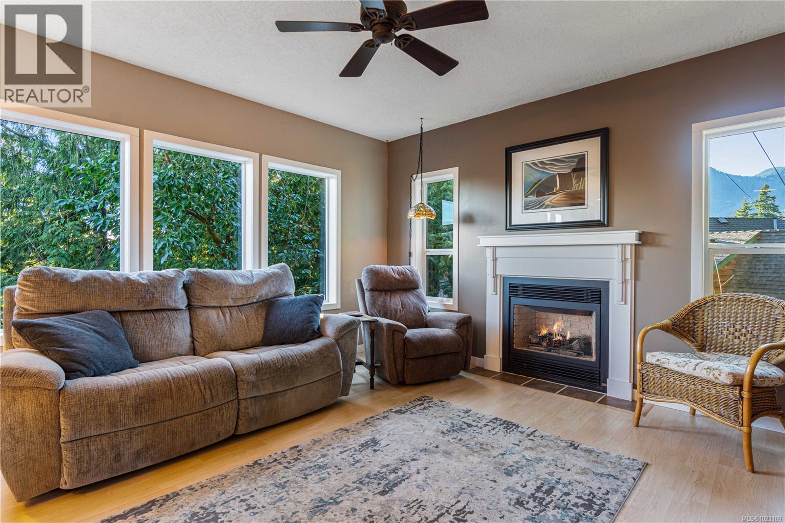 1747 Dar's Pl, Qualicum Beach