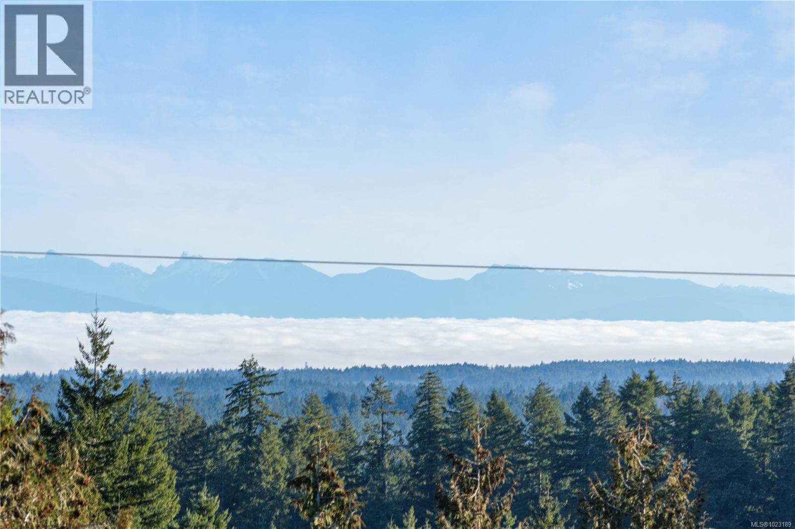 1747 Dar's Pl, Qualicum Beach