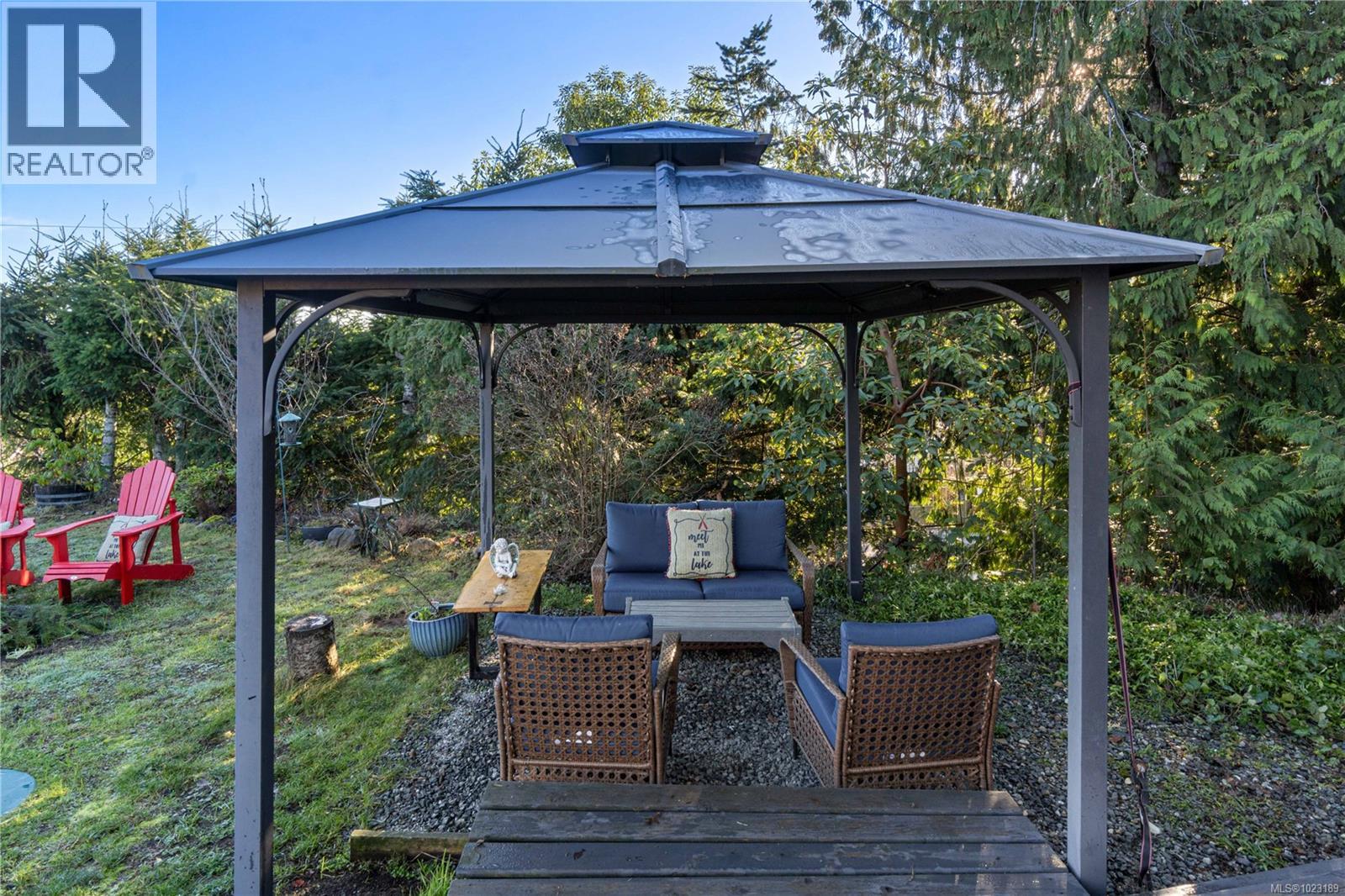 1747 Dar's Pl, Qualicum Beach
