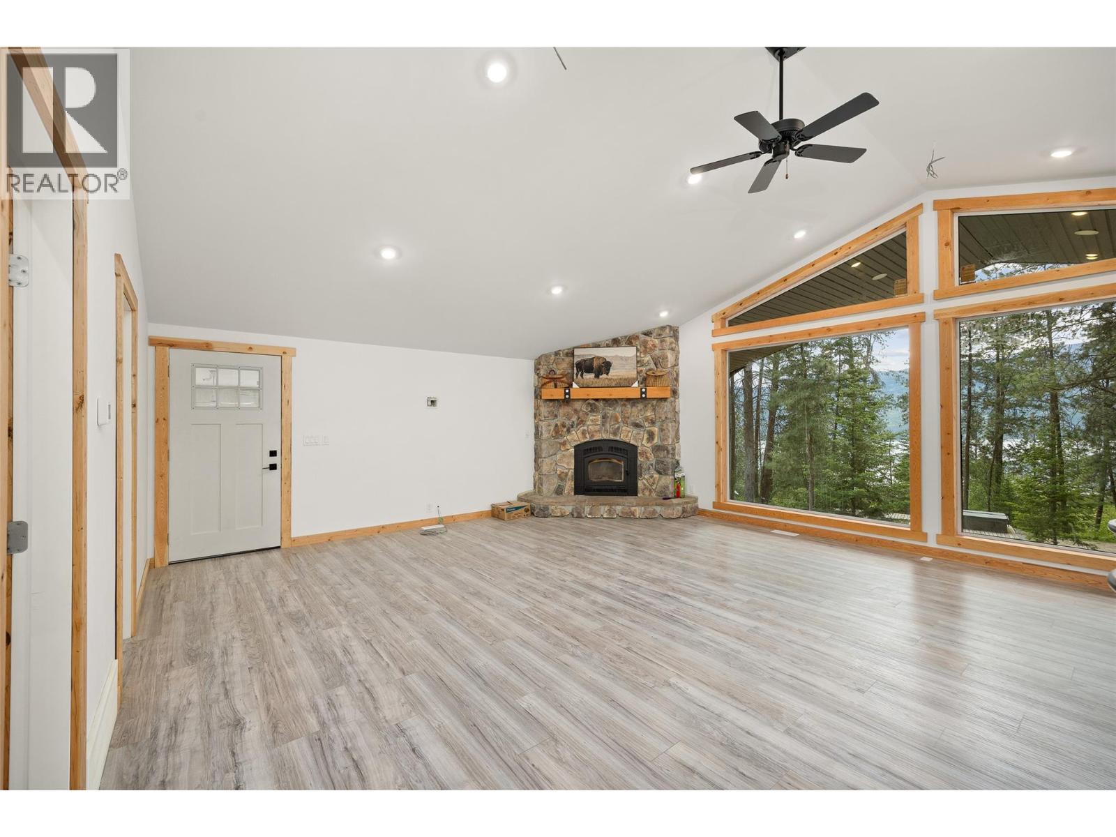  17142 Commonage Road, Lake Country