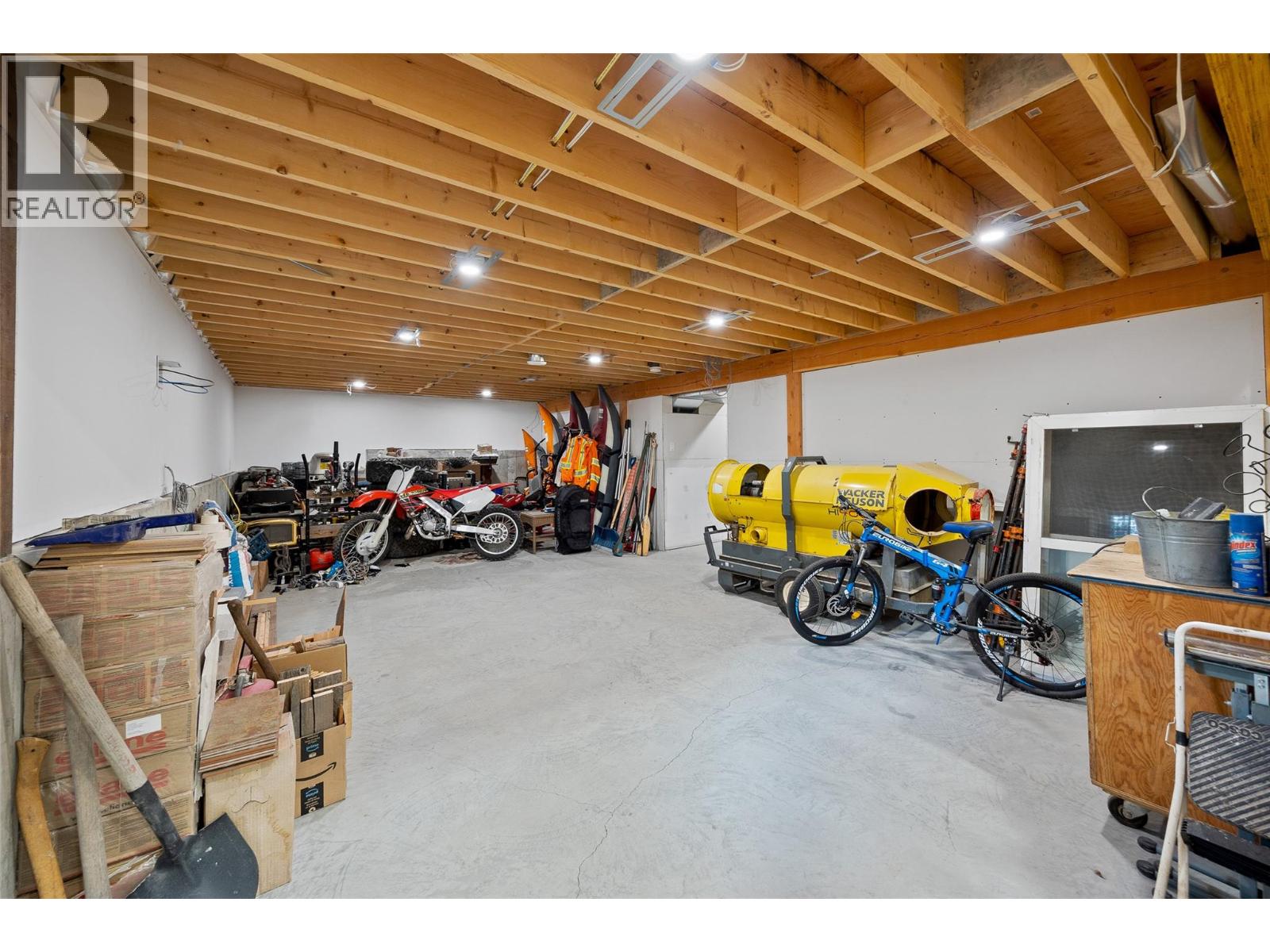  17142 Commonage Road, Lake Country