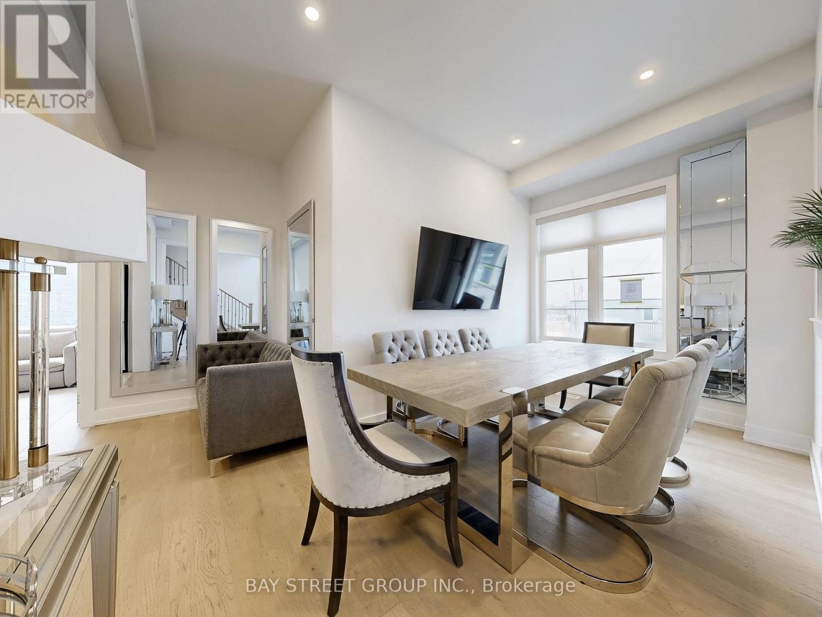 88 HARVEY BUNKER CRESCENT - Photo 3 of 28, Markham (Angus Glen), Ontario