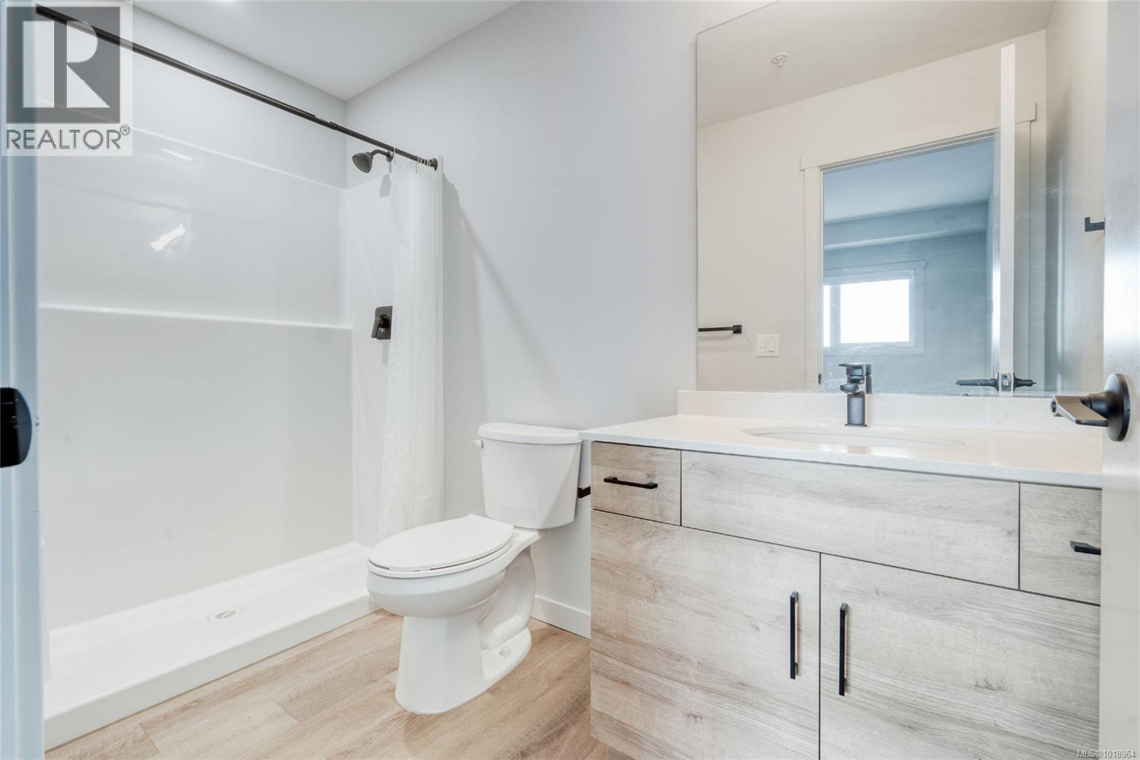 301 2469 Gateway Road, Langford