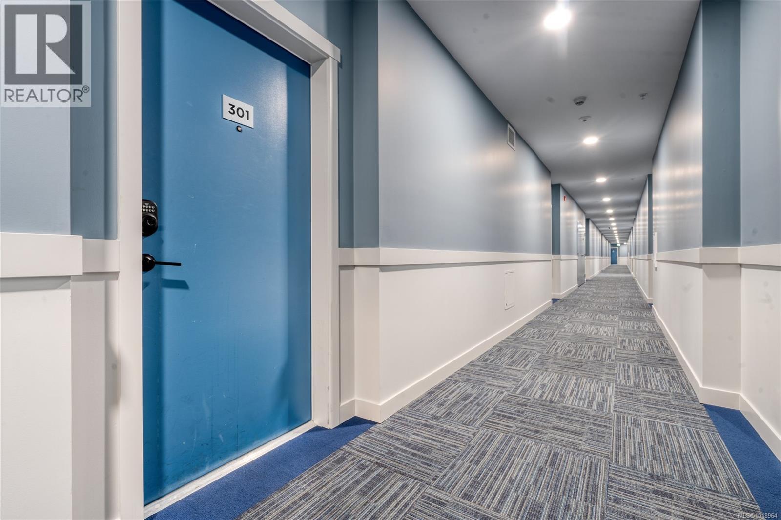 301 2469 Gateway Road, Langford