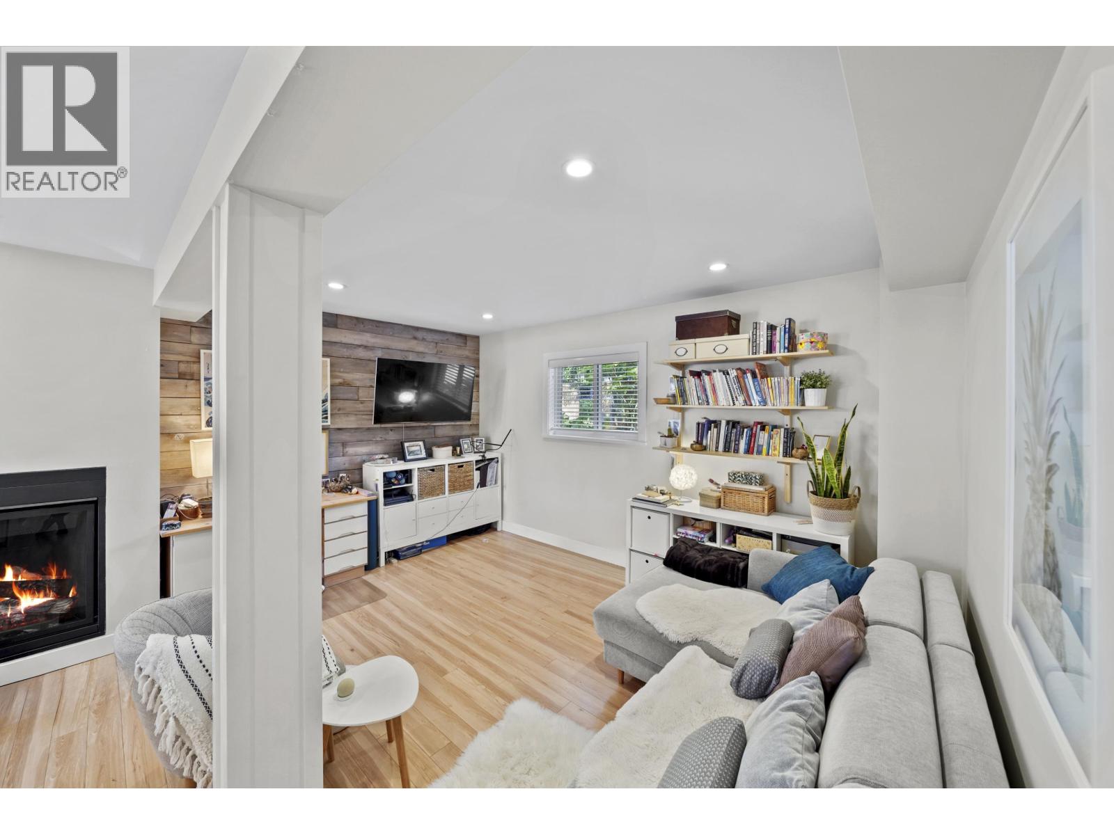 3759 COAST MERIDIAN ROAD, Port Coquitlam